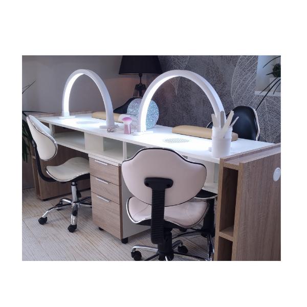 LAMPADA LED AD ARCO HALF MOON per estetista onicotecnica lashmaker ambientata lampade LED, SNC Super Nail Center