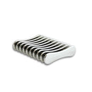 Foto di porta pennelli con sfondo bianco, marchio SNC Super Nail Center